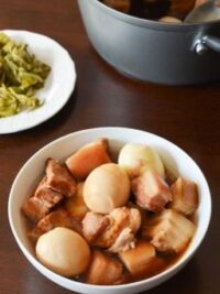 Ảnh bìa của Nô Lệ Của Tư Bản Mỗi Ngày Đều Tim Đập Chân Run